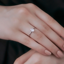  0.50 Karat D-SI1 GİA Oval Pırlanta Tektaş Yüzük YT1097