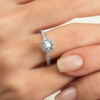 Lois Diamond 0.75 Karat D-E Renk Pırlanta Tektaş Yüzük-GİA Sertifikalı YZ1018