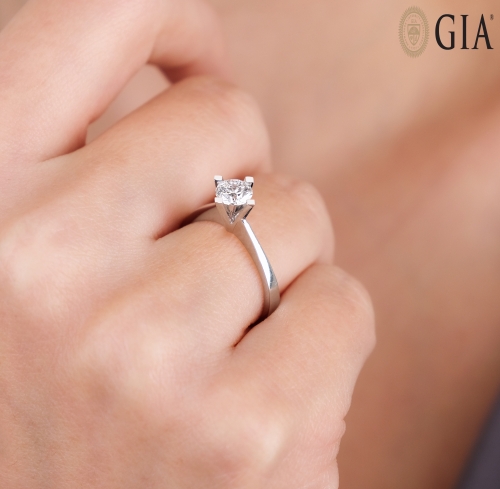 Lois Diamond 0.70 Karat F Rengi Pırlanta Tektaş Yüzük-GİA Sertifikalı YZ1071