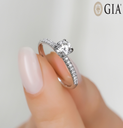 Lois Diamond 0.70 Karat D-E Rengi Pırlanta Tektaş Yüzük-GİA Sertifikalı yz1075